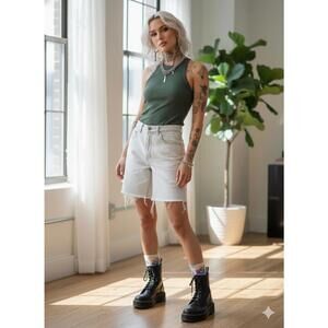 BDG Urban Outfitters - High Rise Baggy Denim Shorts Distressed Light Wash - 28